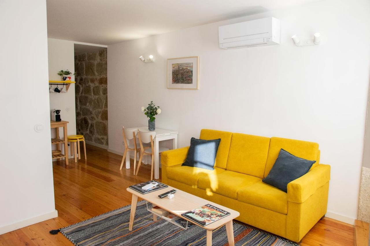 Apartamento Olival 54 *
